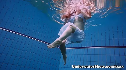 UnderwaterShow Video: Marketa