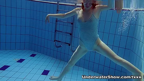 UnderwaterShow Video: Libuse