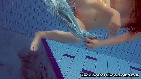 UnderwaterShow Video: Libuse