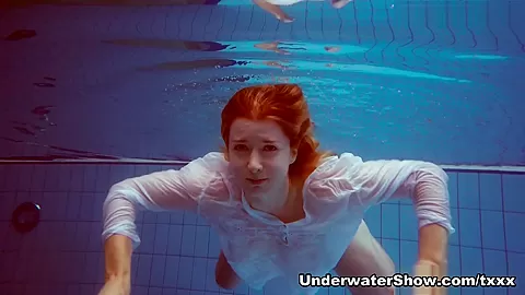 UnderwaterShow Video: Darkova