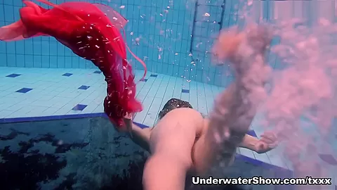 UnderwaterShow Video: Bultihalo