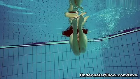 UnderwaterShow Video: Birtakik