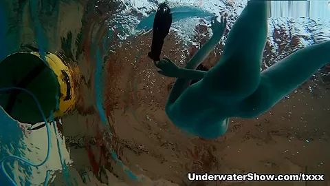 UnderwaterShow Video: Birtakik