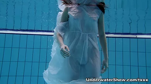 UnderwaterShow Video: Andrejka