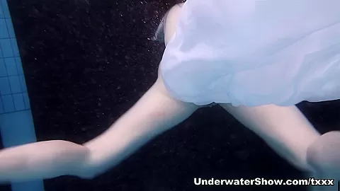 UnderwaterShow Video: Andrejka
