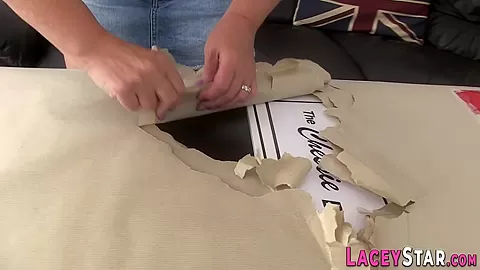 Granny licking lesbians pussy