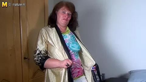This Big Dutch Mama Loves To Play With Her Dildo - MatureNL