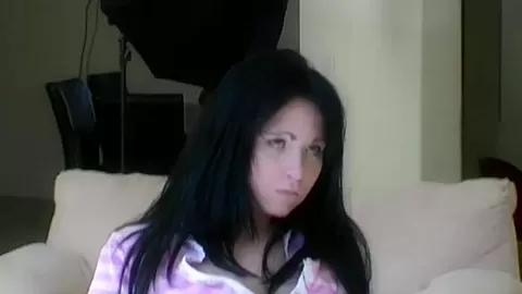 Sweet Babe flashing tits photoshoot