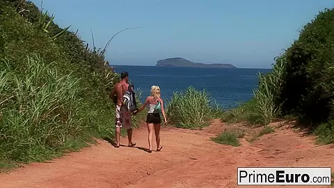 Blonde Hottie Chloe Has An Outdoor Threeway - PrimeEuro