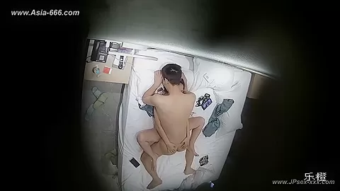 Hackers use the camera to remote monitoring of a lover's home life.638