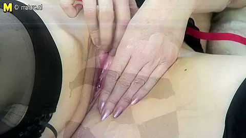 Horny Milf Showing Off Her Rocking Body - MatureNL