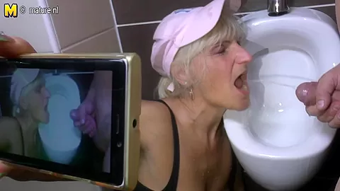 Horny Mature Slut Gets Pissed And Fucked On A Toilet - MatureNL
