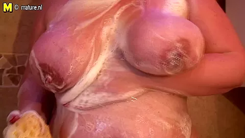 Huge Breasted Mature Lady Having Sex With Herself - MatureNL