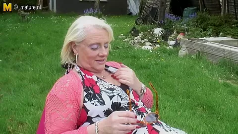 Naughty British Housewife Playing In The Garden - MatureNL