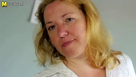 Horny Blonde Mama Sucking Cock - MatureNL