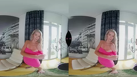 Stunning Daneille Fox Orgasm In The Chair