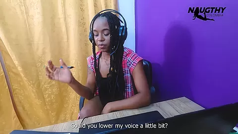A Call To The Call Center Ends In Masturbation - Naughtycolombia