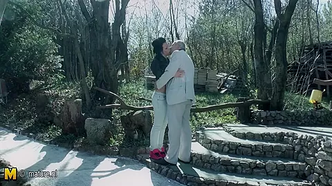 This Hot Babe Does Her Mature Lover In The Sun - MatureNL