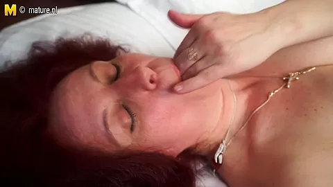 Horny Mature Slut Masturbating In A Chair - MatureNL