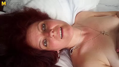Horny Mature Slut Masturbating In A Chair - MatureNL