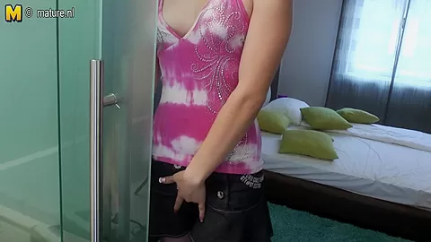 Hot Babe Catching A Milf Under The Shower - MatureNL