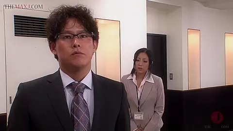 Cute Asian Chick Sprayed On Her Face In Threesome - AsianHappyEnding