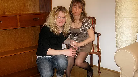 Naughty Blonde Babe Doing A Mature Lesbian - MatureNL