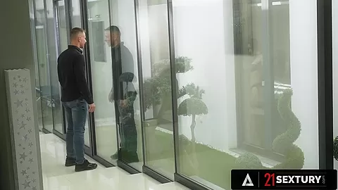 21 SEXTURY - Gorgeous Sata Jones Is Excited About A Threesome And Enjoyed A DP With Them