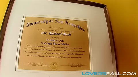 Busty cougar sucks off her psycho doc