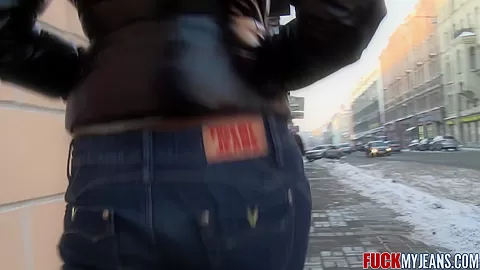 Tight Bootyhole Stretched in Jeans After