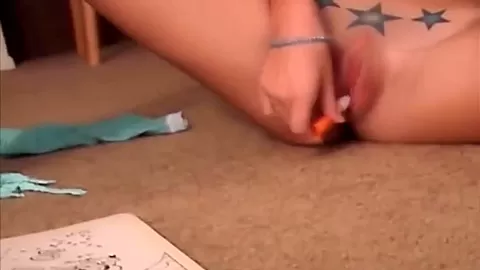 teen 18+ pokes crayon inside her tight little cunt