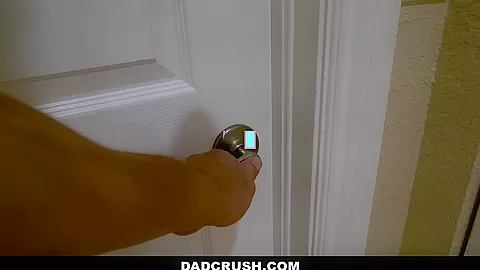 DadCrush - Horny teen 18+ Fucked by Stepdad in Step moms Bed