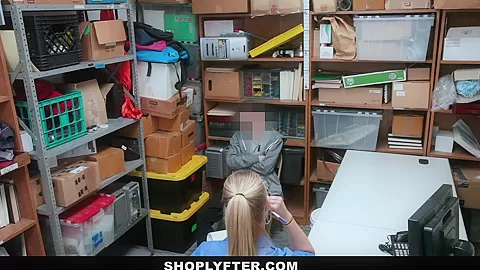 ShopLyfter - Guy Caught Stealing Gets Dominated by LP Oficer