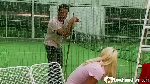 Anal banging a pretty blonde on the court