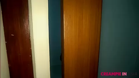 Nineteen year old Thai girl gets filled up with cum