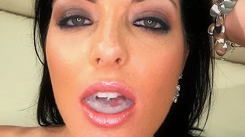 Mouth Full Of Cum To Swallow
