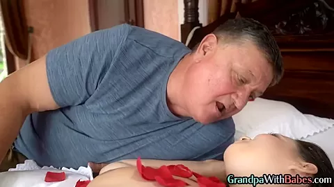 Old grandpa fucks nympho bigtitted bae b4 cocksucking