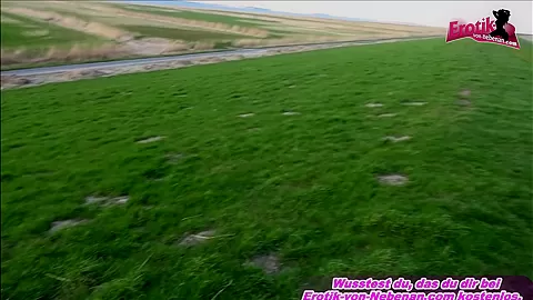 Deutsche Oma sexy-noemi public blowjob bei ihrem enkel
