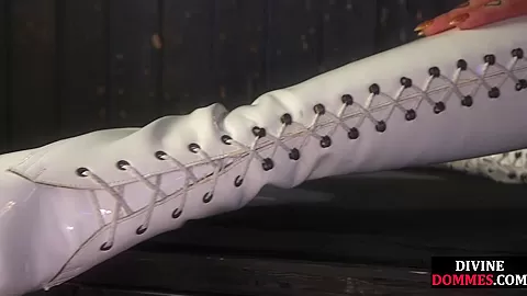 Busty tattooed domina strapon fucks bisex sub who sucks cock