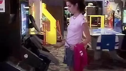 Chloe 18 shows teen 18+ body and fingering at taxi