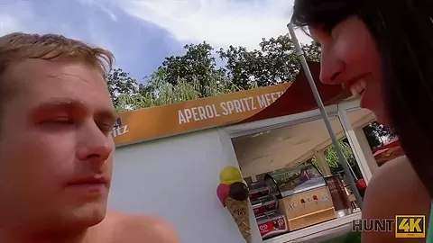 HUNT4K. BF allows babe to satisfy stranger for money in the bushes