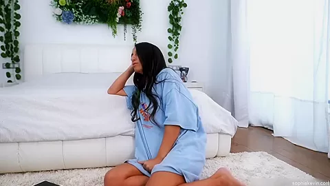 Step Brother With Big Fat Dick Makes His Small Stepsister Squirts - Sophia Kevin