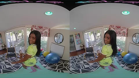 VRALLURE Completely Stretched