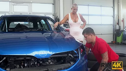 RIM4K. After a hard shift in the garage, man receives amazing rimjob