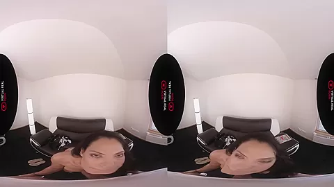 Looking for a job - VirtualRealPorn