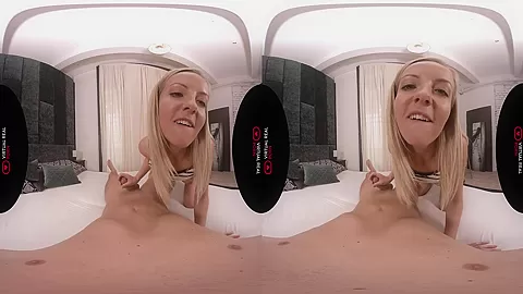 Looking for a roommate - VirtualRealPorn