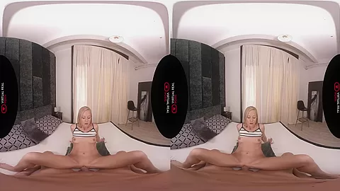 Looking for a roommate - VirtualRealPorn