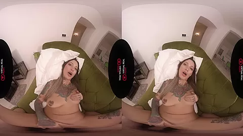 Delivering pleasure - VirtualRealPorn