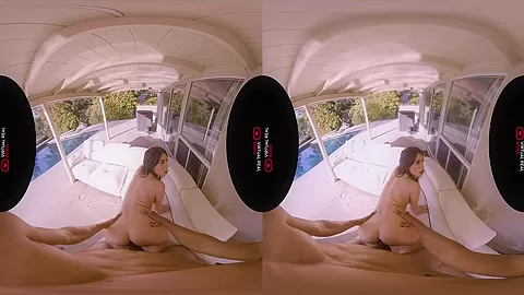 Locked and horny - VirtualRealPorn