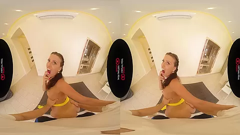 Warming Up - VirtualRealPorn